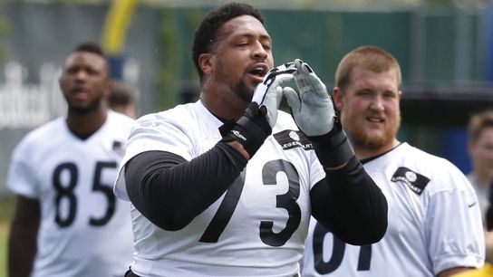 Steelers Pre-Game Trash Talk Was Kept Under Wraps By 1 Savvy Former Player According To Arthur Moats (featured)